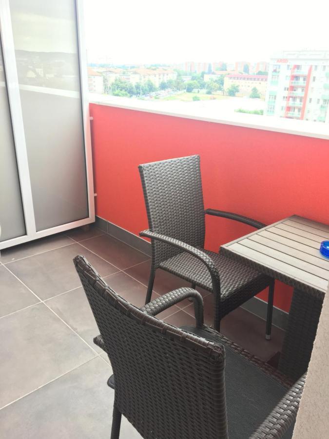 Top Level Residence Oradea Buitenkant foto