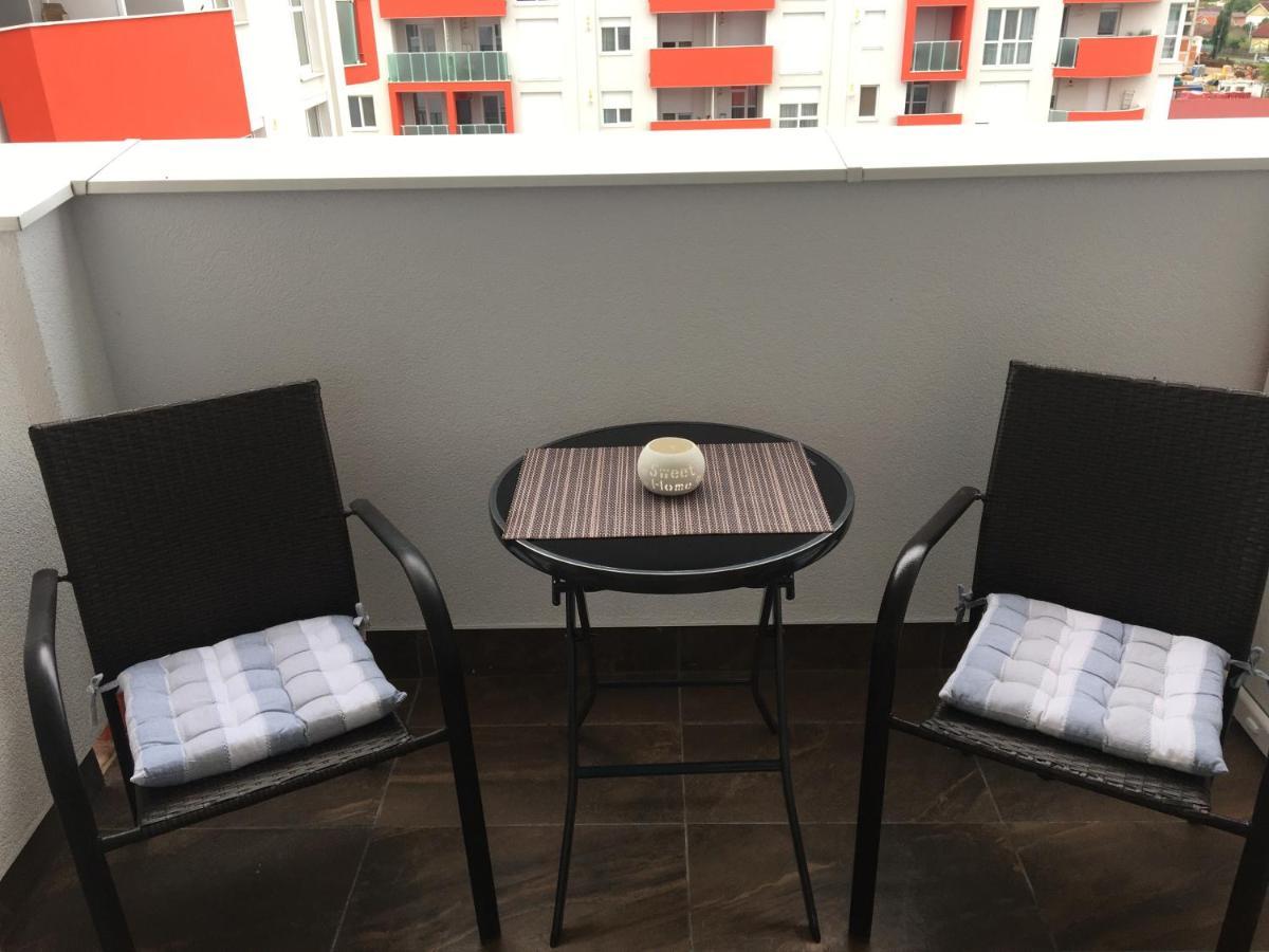 Top Level Residence Oradea Buitenkant foto