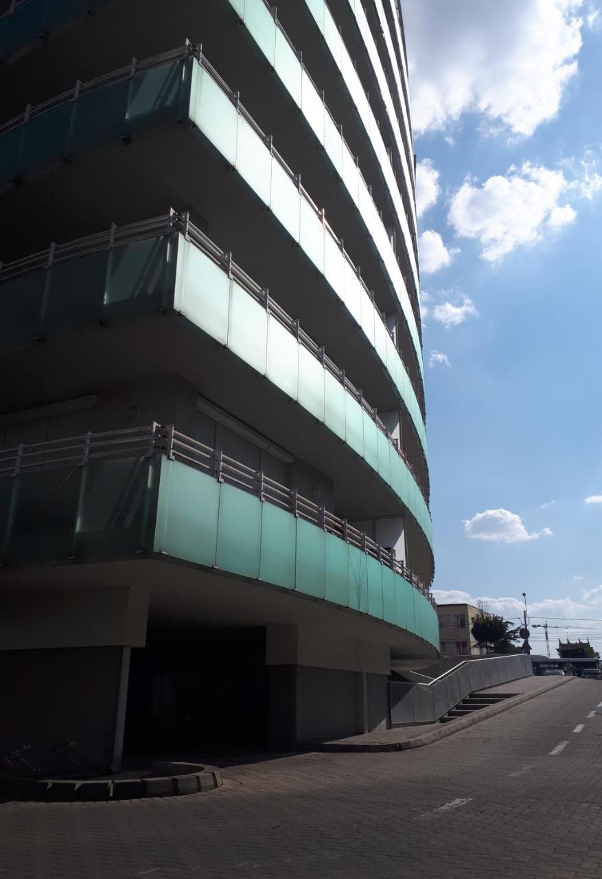 Top Level Residence Oradea Buitenkant foto